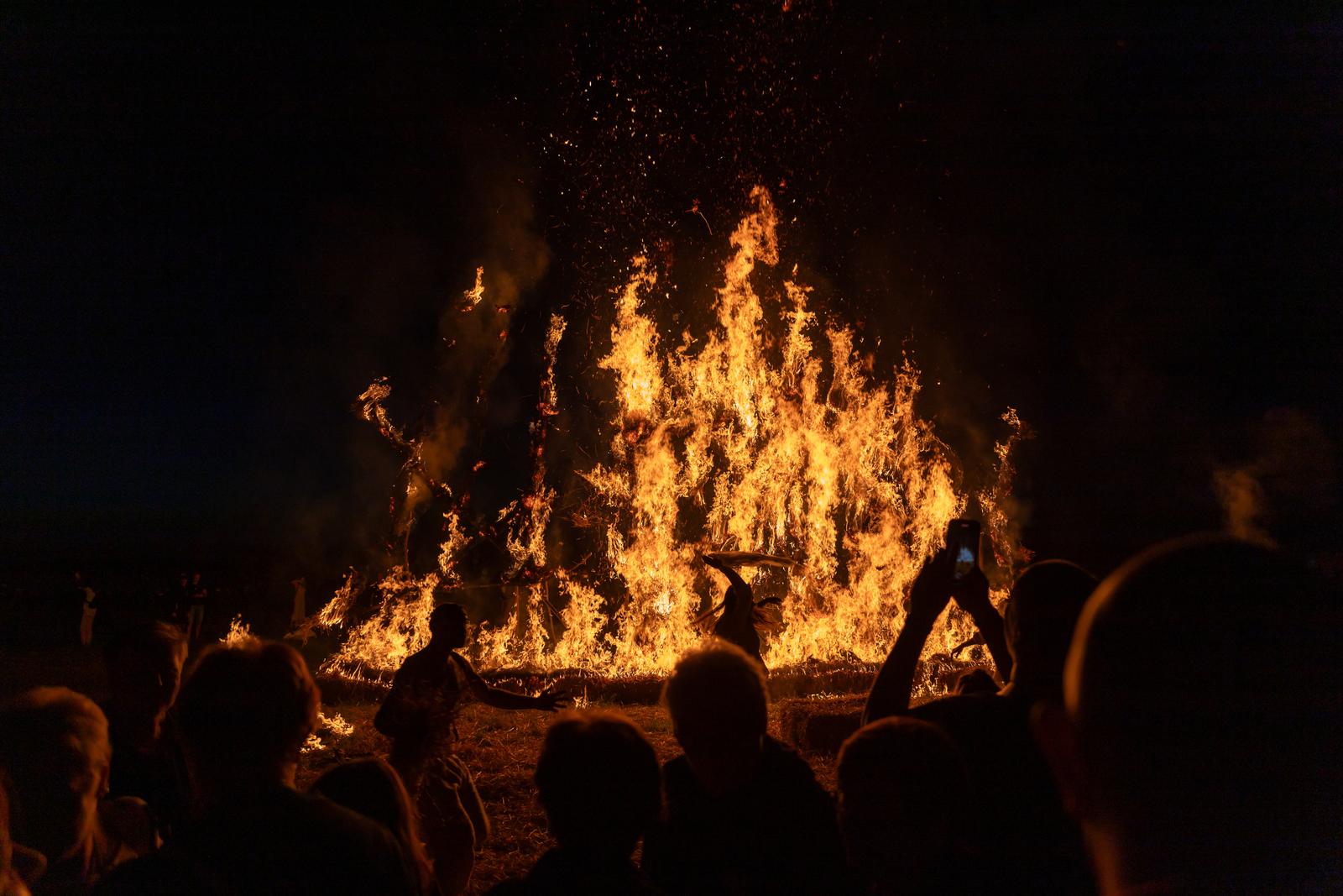 Kozjak: 17. Međunarodni Slama Land Art Festival – “Zlatno doba” Kozjak: 17. Međunarodni Slama Land Art Festival – “Zlatno doba”