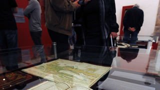 Zadar, 020513. U Gradskoj lozi se veceras otvorila izlozba “Boreli – otkup obiteljske ostavstine”. Na izlozbi se prezentirao dio predmeta iz obiteljske ostavstine koju na otkup Narodnom muzeju Zadar nudi gospodin Goran Borelli, izravni nasljednik obitelj Zadar, 020513. U Gradskoj lozi se veceras otvorila izlozba “Boreli – otkup obiteljske ostavstine”. Na izlozbi se prezentirao dio predmeta iz obiteljske ostavstine koju na otkup Narodnom muzeju Zadar nudi gospodin Goran Borelli, izravni nasljednik obitelj