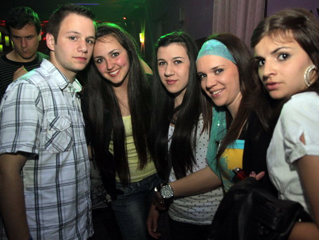 Klub Satir ogranizirao party za sudionike SHKM, 8. svibnja 2010.