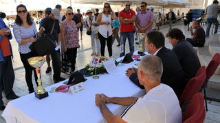 Na zadarskom Narodnom trgu najavljen Virski maraton 2016. Foto: Kažimir Škrbić/Virski list Na zadarskom Narodnom trgu najavljen Virski maraton 2016. Foto: Kažimir Škrbić/Virski list