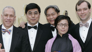 82. Red Carpet Oscara (oscar.go.com)