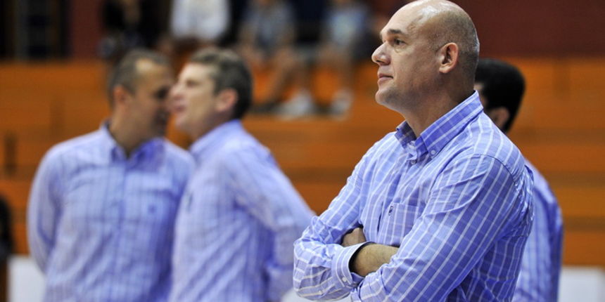 Zagreb, 270911.SD Trnsko.Kosarkaska utakmica KK Zagreb – Fenerbahce Ulker.Na slici: trener Fenerbahcea Neven Spahija.Foto: Boris Kovacev / CROPIX Zagreb, 270911.SD Trnsko.Kosarkaska utakmica KK Zagreb – Fenerbahce Ulker.Na slici: trener Fenerbahcea Neven Spahija.Foto: Boris Kovacev / CROPIX