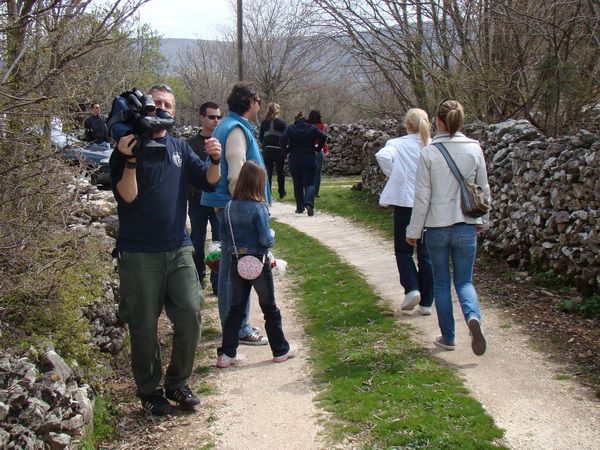 Humanitani uskrsni konvoj Zadar – Oklaj
