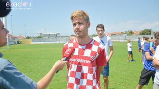 Zadarska vatrena četvorka na Stanovima se družila s mladim zadarskim nogometašima Zadarska vatrena četvorka na Stanovima se družila s mladim zadarskim nogometašima