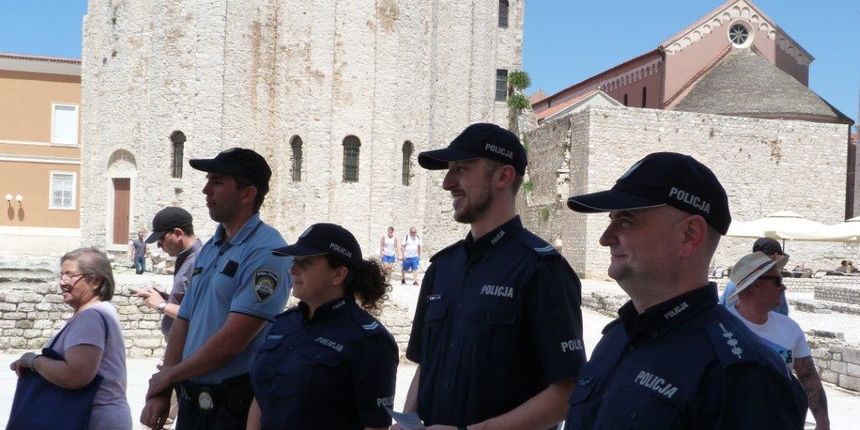 Sigurna turistička sezona PU Zadarska Sigurna turistička sezona PU Zadarska