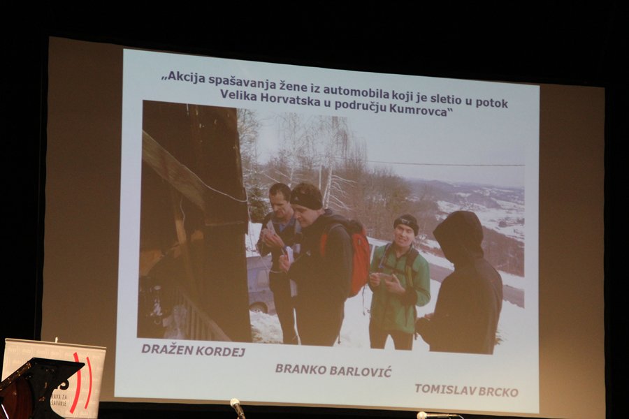 HNK Zadar: Dodjela priznanja za ”Naročiti pothvat u zaštiti i spašavanju” foto: I. Perinčić HNK Zadar: Dodjela priznanja za ”Naročiti pothvat u zaštiti i spašavanju” foto: I. Perinčić