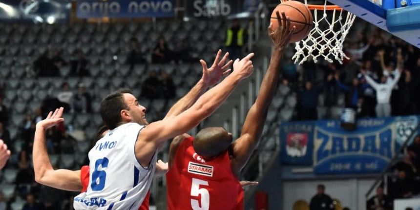 22. kolo ABA lige: Zadar – Szolnoki Olaj 71-64. Photo: Dino Stanin/PIXSELL