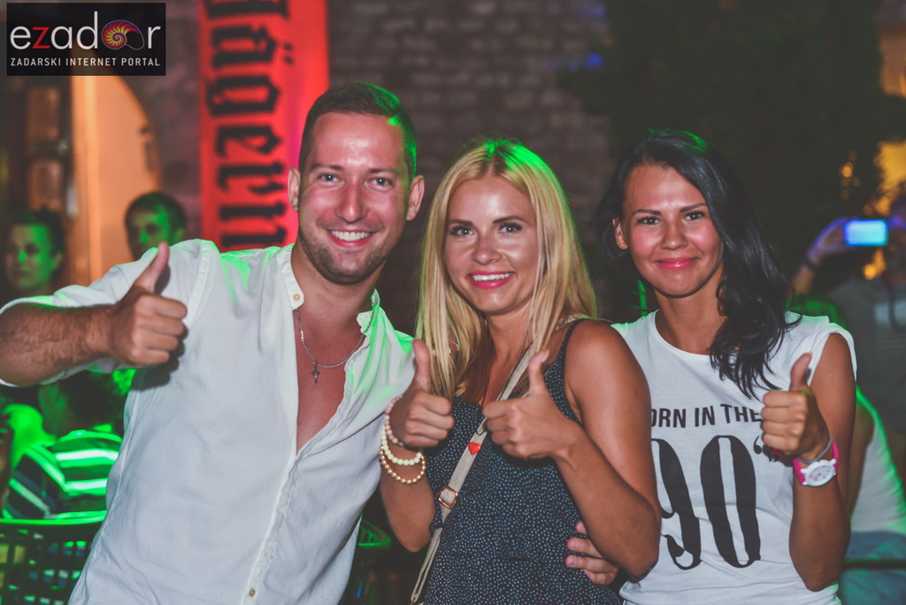 Connect @ Teatro bar & Zlatni kutić Connect @ Teatro bar & Zlatni kutić