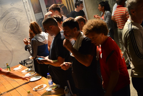 U povodu blagdana Kraljice Mira u Stanovima odigrana utakmica između liječnika i predstavnika Gradske uprave, Foto: Iva Perinčić