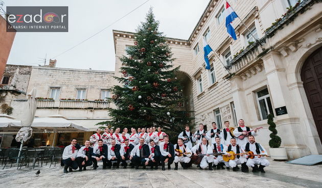 Đir po gradu, subotnja špica 9. prosinca 2017. Turopoljsko srce srcu Zadra