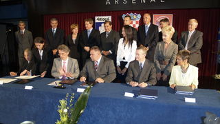 Potpis ugovora za Luku Zadar 7.rujna 2007, Arsenal Zadar Potpis ugovora za Luku Zadar 7.rujna 2007, Arsenal Zadar