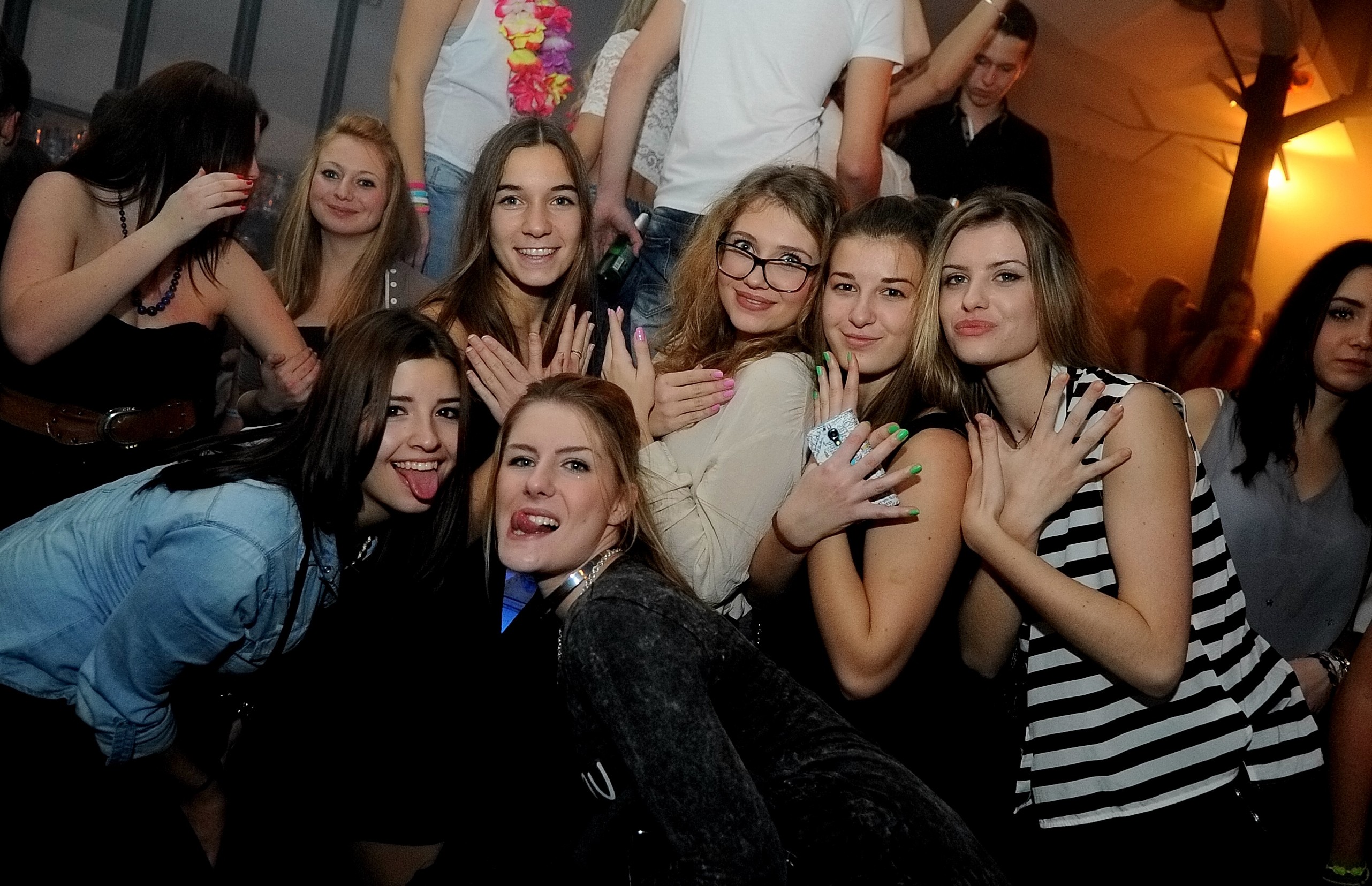 Spektar party u Aquarius klubu