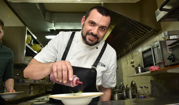 David Skoko @ 2 Ribara