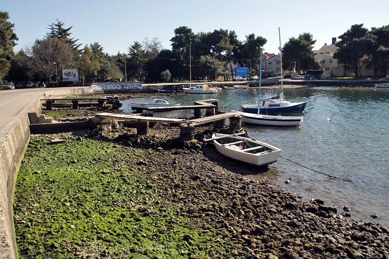 Oseka u Zadru more se povuklo nekih 50-ak cm