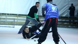 Zadarski hokejaši izazvali su splitske te su se sastali na zadarskom Forumu kako bi odigrali prijateljsku utakmicu.  Photo: Filip Brala/PIXSELL