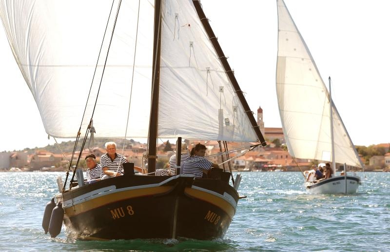 Betina: Regata na latinsko idro “Za dušu i tilo”. Photo: Duško Jaramaz/PIXSELL