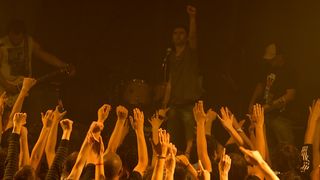 Nakon Porina, Goran Bare i Majke održali su slavljenički koncert u prepunoj Stereo dvorani u Rijeci.