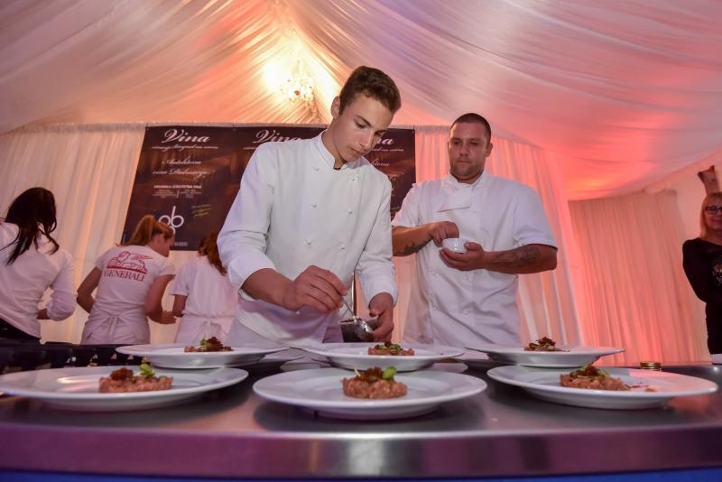 Svečano otvoren 11. biogradski Gastro stol. Photo. Dino Stanin/PIXSELL Svečano otvoren 11. biogradski Gastro stol. Photo. Dino Stanin/PIXSELL