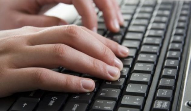 Tipkanje, tipkati, računalo, foto: metro-portal.hr