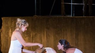 predstava Kazališta Ulysses i MESS Sarajevo u koprodukciji s Narodnim pozorištem Sarajevo izvedena na Dubrovačkim ljetnim igrama