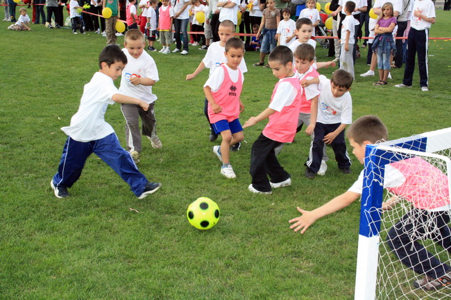 9. Olimpijski festival djecjih vrtica Zadarske zupanije: Nogometni turnir djevojcica i djecaka