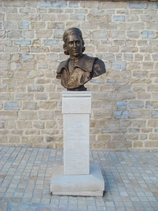 U Buliću otkriveno poprsje don Petra Nakića, foto: Marko Ledenko U Buliću otkriveno poprsje don Petra Nakića, foto: Marko Ledenko