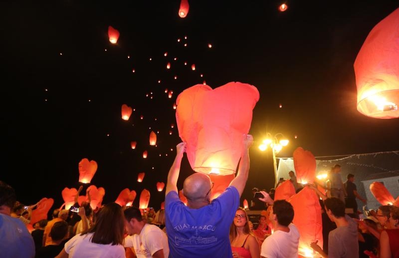 Vodice: Puštanjem lampiona obilježena 10. obljetnica Kornatske tragedije Vodice: Puštanjem lampiona obilježena 10. obljetnica Kornatske tragedije