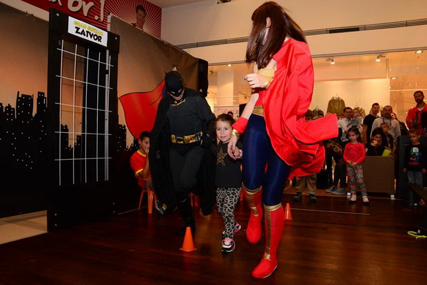 Superheroji u trgovinskom centru Supernova 25. listopada 2014. Foto: Iva Perinčić Superheroji u trgovinskom centru Supernova 25. listopada 2014. Foto: Iva Perinčić