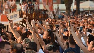 Split dostojanstveno na posljednju plovidbu ispratio legendu Olivera Dragojevića