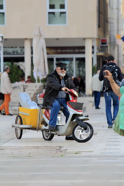 Skitnja gradom 11. listopada 2013. Foto: Roberto Lerga