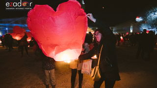 Humanitarni svjetlosni spektakl “Zaželi ljubav 2018.” @ Forum