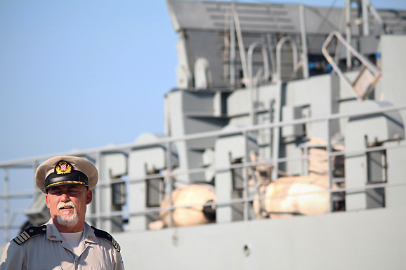 Polazak ratnog broda HRM-a sa zadarske rive (foto:Saša Čuka)