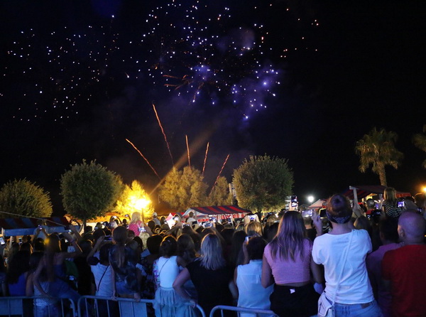 Virska noć 2016: Jelena Rozga i spektakularni vatromet za 25 tisuća fanova. Foto: Virski list