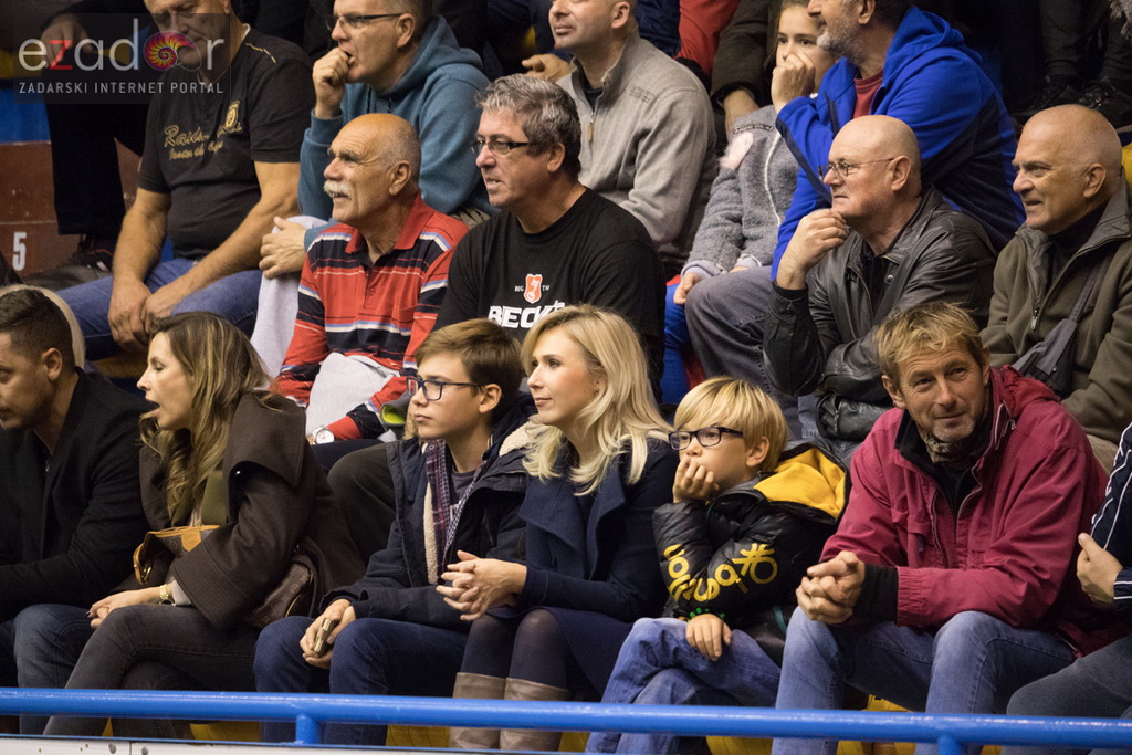 Fešta u povodu 80. rođendana Pina Giergie: Vetarani KK Zadar – Veterani KK Olimpija Fešta u povodu 80. rođendana Pina Giergie: Vetarani KK Zadar – Veterani KK Olimpija