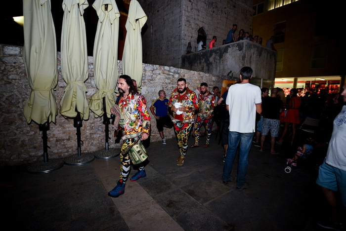 U povodu 4. rođendana Boutique hostela Forum, “najpristojniji mogući” riječki Let 3 održao je fenomenalan koncert na antičkom Forumu