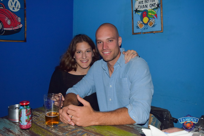 Songbusters i Elena Stella @ Famous Beach Bar & Grill Songbusters i Elena Stella @ Famous Beach Bar & Grill