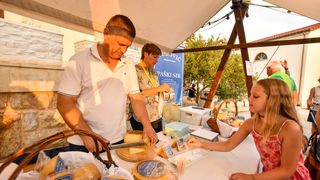 Kolan: Fešta od sira