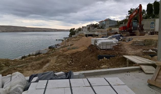 Miškovici, Pag, bager