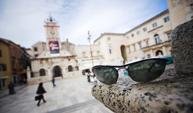 Đir po gradu (sa sunčanim naočalama) 7. studenog 2011, Foto: Saša Čuka