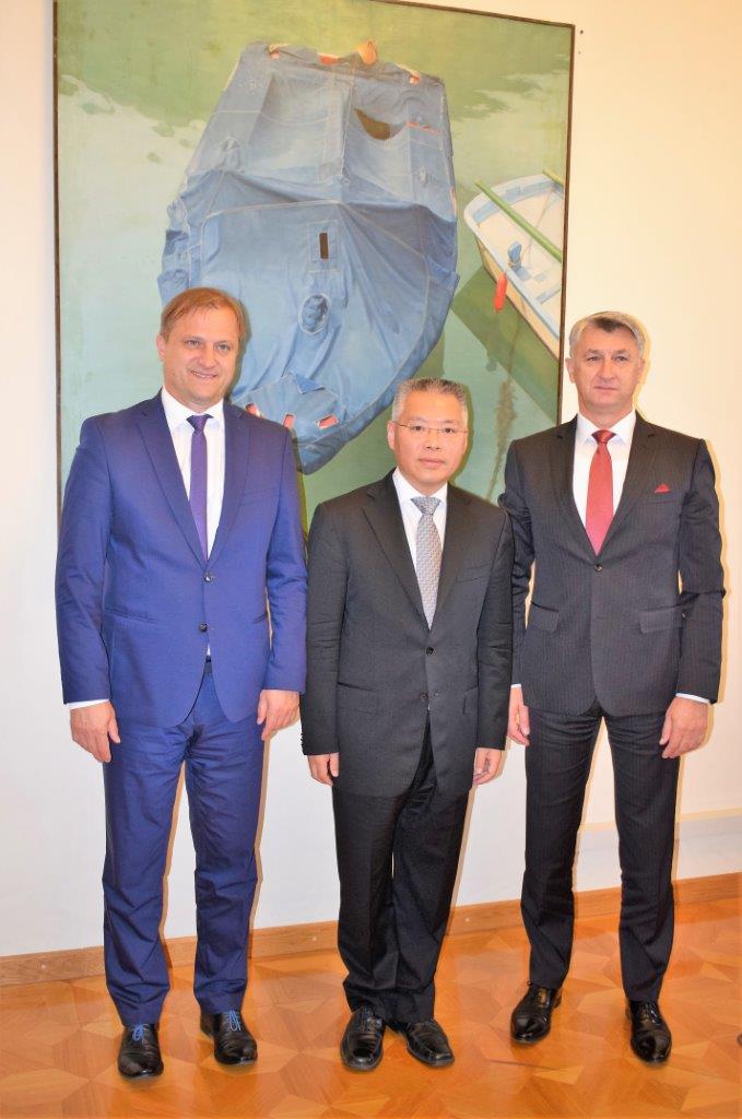 Veleposlanik Narodne Republike Kine Hu Zhaoming posjetio Zadar Veleposlanik Narodne Republike Kine Hu Zhaoming posjetio Zadar