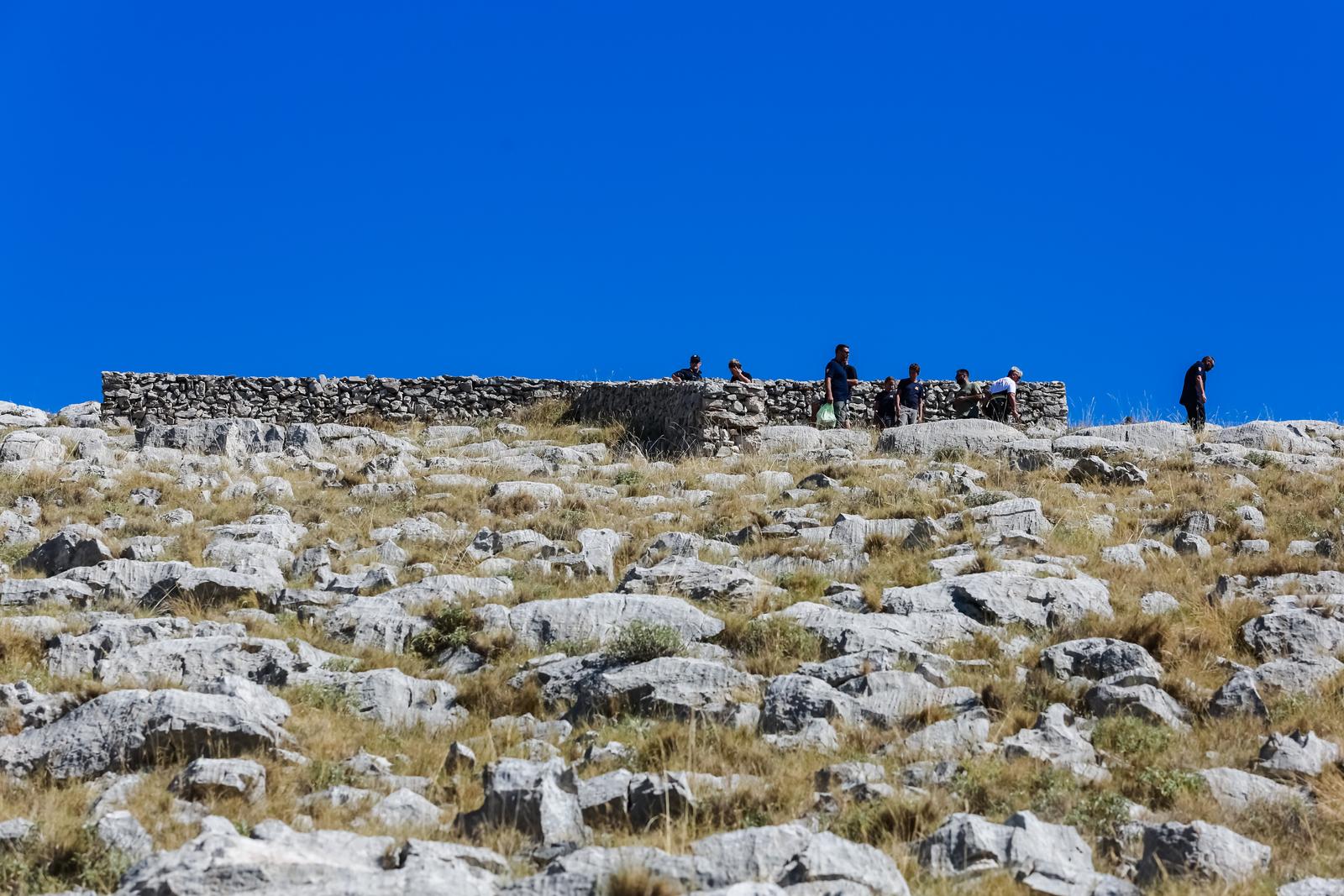 Obilježena 15. obljetnica od vatrogasne tragedije na Kornatima Obilježena 15. obljetnica od vatrogasne tragedije na Kornatima