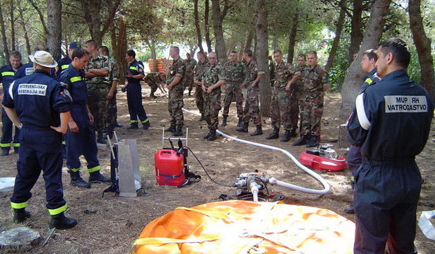 Vatrogastvo HV (Foto: Siniša Klarica)