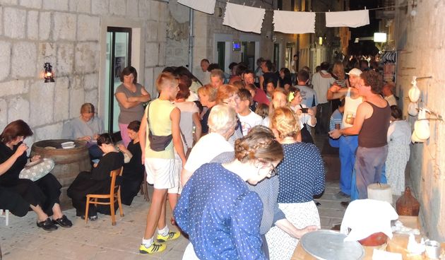 Paške ulice prije 100 godina, grad Pag