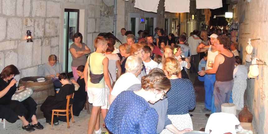 Paške ulice prije 100 godina, grad Pag Paške ulice prije 100 godina, grad Pag