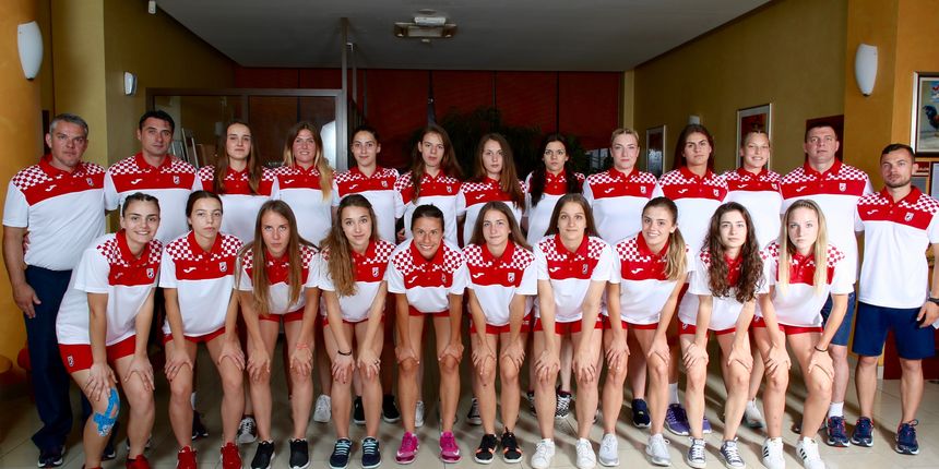 Hrvatska ženska kadetska rukometna reprezentacija, foto: HRS Hrvatska ženska kadetska rukometna reprezentacija, foto: HRS