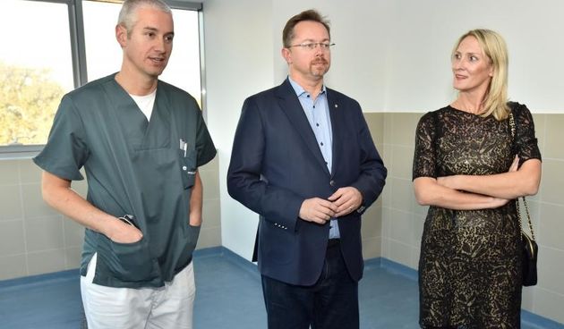 Ministar zdravstva obišao Opću bolnicu Zadar i zgradu poliklinike. dr. Ante Anić, Siniša Varga i Andrijana Bedalov. Foto: Dino Stanin/PIXSELL