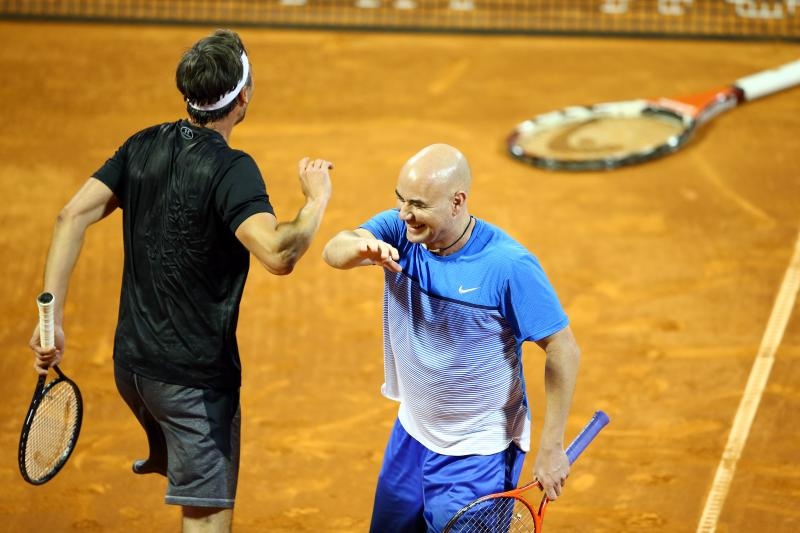 Agassi, Ferrero i Ivanišević odigrali egizibiciju u Umagu. Photo: Slavko Midzor/PIXSELL Agassi, Ferrero i Ivanišević odigrali egizibiciju u Umagu. Photo: Slavko Midzor/PIXSELL