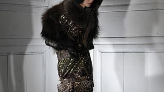 Lanvin predjesenska kolekcija za žene 2010. (Coutorture.com) Lanvin predjesenska kolekcija za žene 2010. (Coutorture.com)