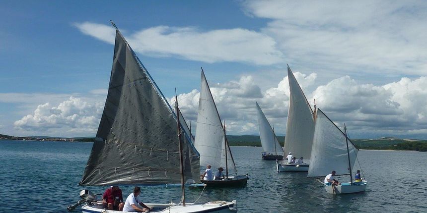 Image 637111 (auto) Image 637111 (auto)