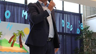 Gradonačelnik Dukić posjetio OŠ Bartul Kašić prvog dana škole Gradonačelnik Dukić posjetio OŠ Bartul Kašić prvog dana škole